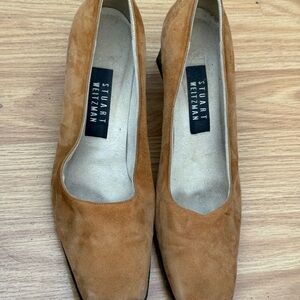 Stuart Weitzman Women's Camel Suede Heels